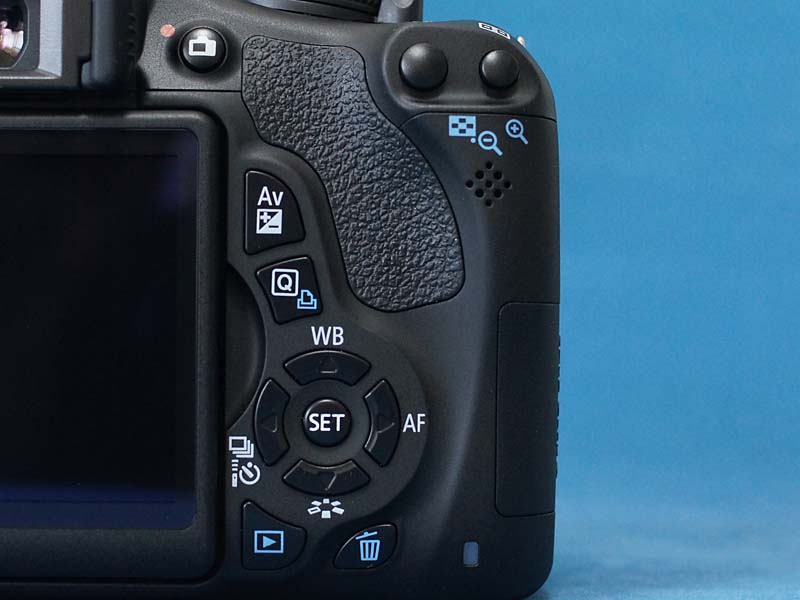 キヤノン Canon EOS Kiss X5の外観をみる /monox デジカメ 比較 レビュー