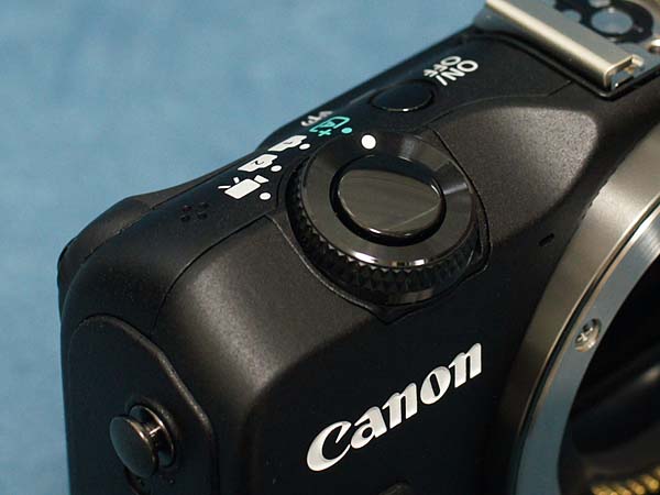 Canon EOS M2