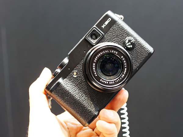 FUJIFILM X20