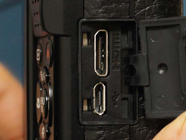 FUJIFILM X-A1
