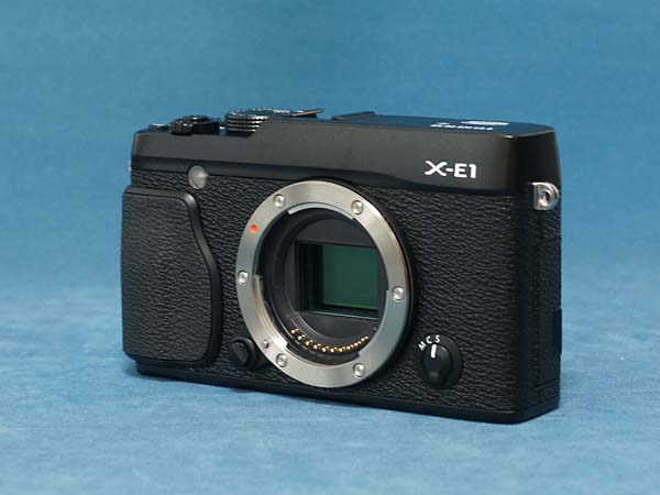 FUJIFILM X-E1