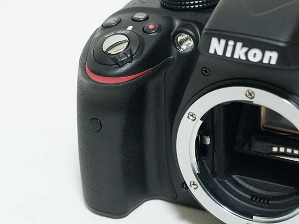 ニコン Nikon D3300の徹底レビュー エントリークラス・デジタル一眼レフ /monoxデジカメ比較レビュー