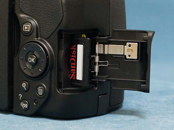 100％正規品 ニコン D5300 DIX デジタルカメラ