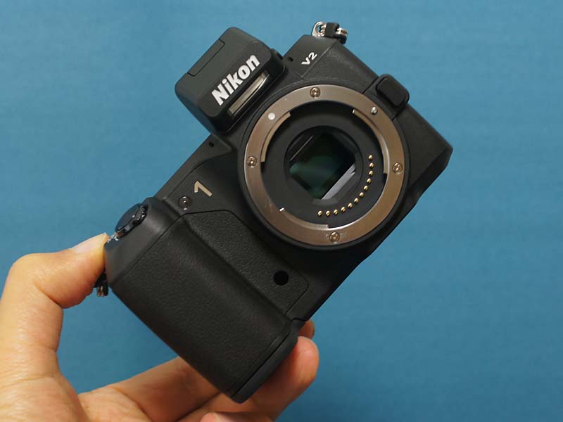 jR Nikon 1 V2