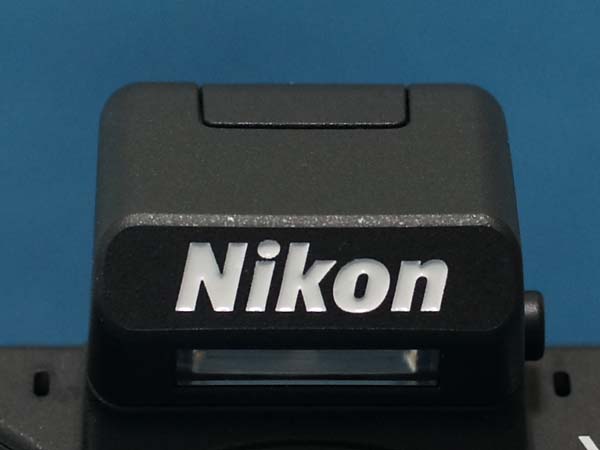 Nikon V2