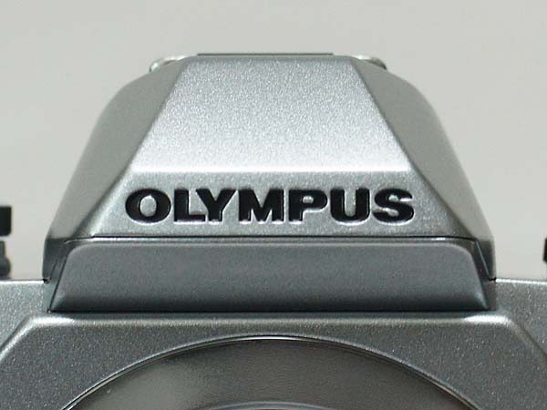 OLYMPUS OM-D E-M10