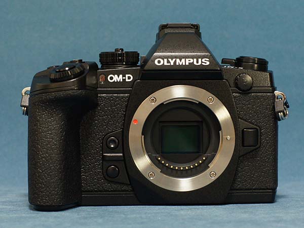 OLYMPUS OM-D E-M1