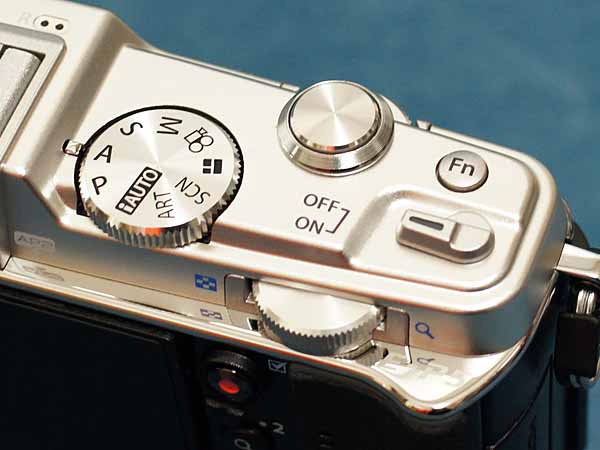 OLYMPUS PEN E-P5