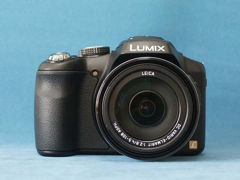 Panasonic LUMIX DMC-FZ200