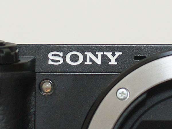 SONY α6000