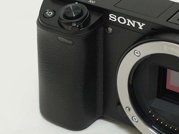 SONY α6000