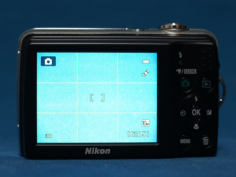 ニコン Nikon COOLPIX L23の外観をみる /monox デジカメ 比較 レビュー